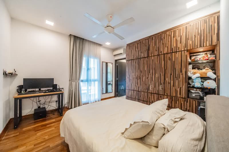 Braemar Drive, Serangoon Garden Estate / Braemar Drive / Bodmin Drive / Brockhampton Drive / Berwick Drive, 6 Bedrooms, 4,580 sqft, Corner Terrace For Sale, by Juliana Lee, 500233712 - Bedroom - PropertyGuru.com.sg