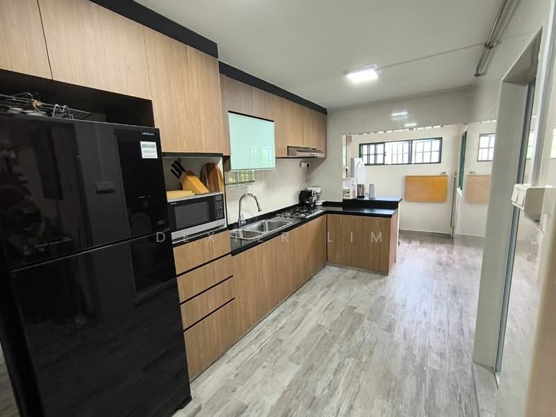 955 Hougang Avenue 9, 955 Hougang Avenue 9, 3 Bedrooms, 1,249 sqft, HDB Flat For Sale, by Dexter Lim, 500233717 - Kitchen - PropertyGuru.com.sg