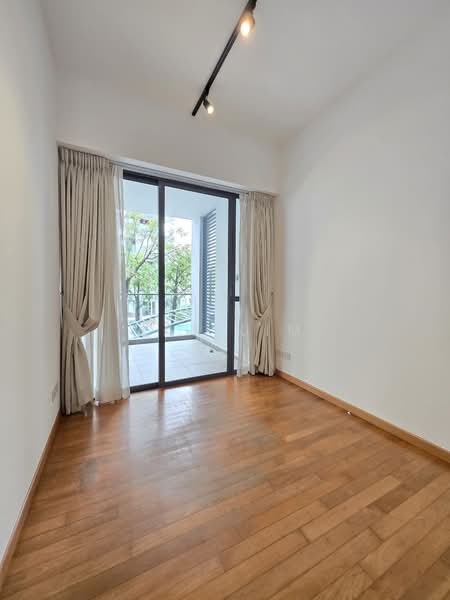 The Pier at Robertson, 80 Mohamed Sultan Road, 2 Bedrooms, 1,055 sqft, Apartment For Rent, by Jae Lim, 500233721 - Balcony - PropertyGuru.com.sg