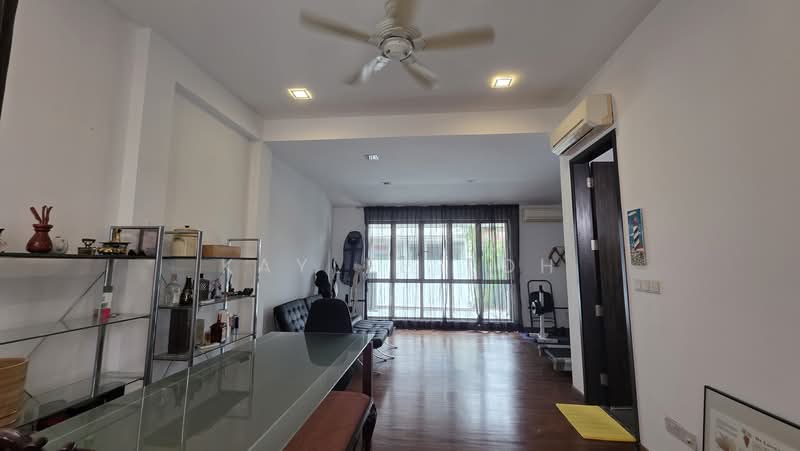 Sembawang Hills Estate, Jalan Gelenggang, 5 Bedrooms, 4,151 sqft, Terraced House For Sale, by Kaylee Toh, 500233723 - Family Room - PropertyGuru.com.sg