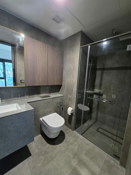 Midtown Modern, 16 Tan Quee Lan Street, 2 Bedrooms, 592 sqft, Condominium For Rent, by Ling Wong 王秀玲, 500233724 - Bathroom - PropertyGuru.com.sg