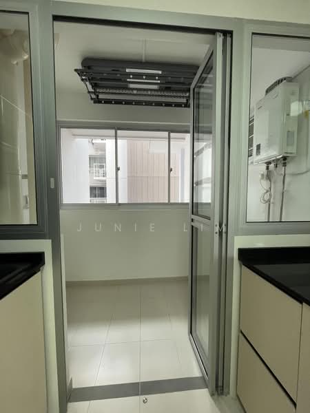 229A Sumang Lane, 229A Sumang Lane, 3 Bedrooms, 1,001 sqft, HDB Flat For Sale, by Junie Lim, 500233725 - Kitchen - PropertyGuru.com.sg
