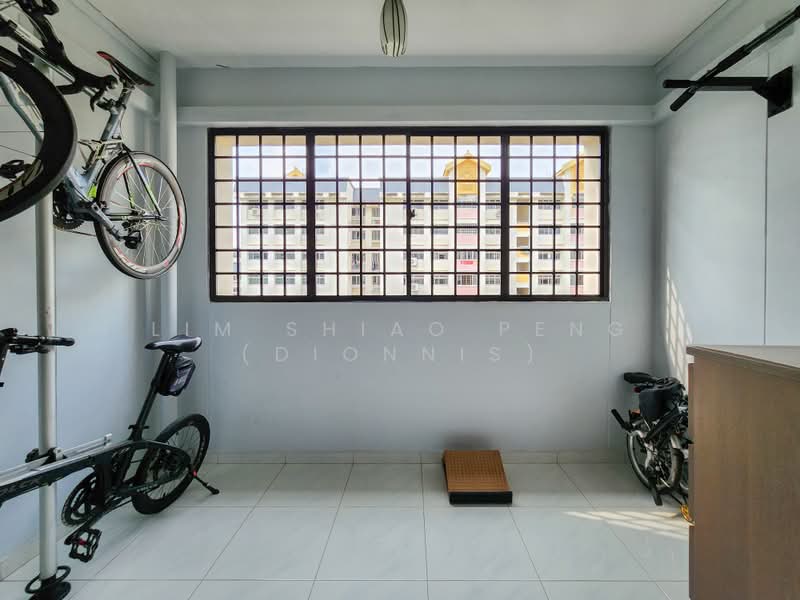 861 Woodlands Street 83, 861 Woodlands Street 83, 3 Bedrooms, 1,367 sqft, HDB Flat For Sale, by Lim Shiao Peng (Dionnis), 500233739 - Balcony - PropertyGuru.com.sg