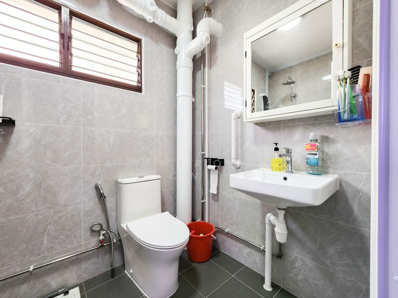 861 Woodlands Street 83, 861 Woodlands Street 83, 3 Bedrooms, 1,367 sqft, HDB Flat For Sale, by Lim Shiao Peng (Dionnis), 500233739 - Bathroom - PropertyGuru.com.sg