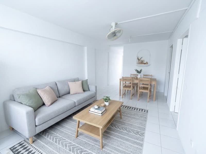 108 Lorong 1 Toa Payoh, 108 Lorong 1 Toa Payoh, 3 Bedrooms, 710 sqft, HDB Flat For Sale, by Bell Tan (Annabella), 500233749 - Living Room - PropertyGuru.com.sg