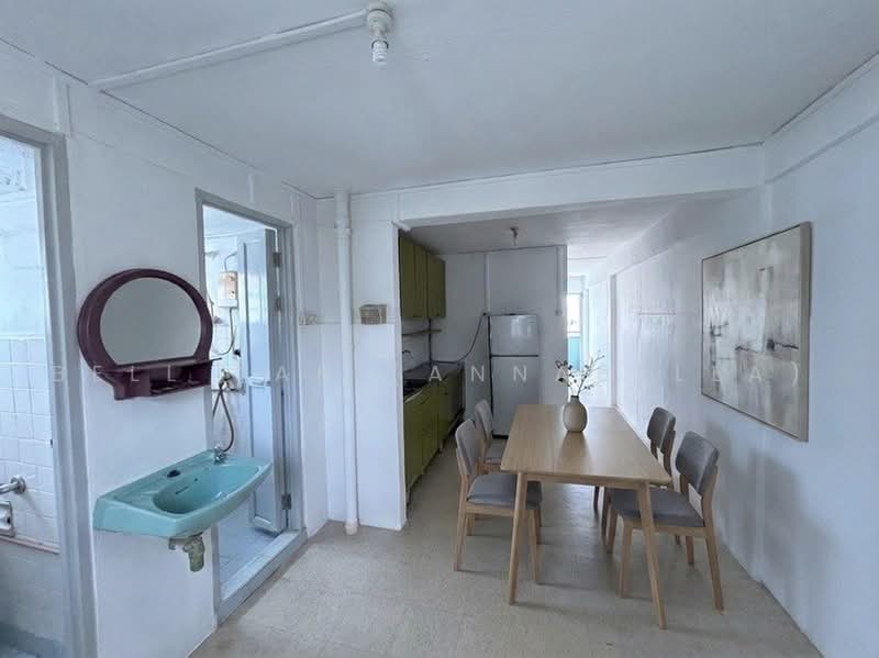 108 Lorong 1 Toa Payoh, 108 Lorong 1 Toa Payoh, 3 Bedrooms, 710 sqft, HDB Flat For Sale, by Bell Tan (Annabella), 500233749 - Kitchen - PropertyGuru.com.sg