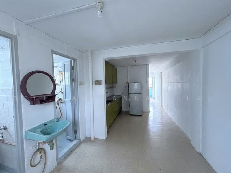 108 Lorong 1 Toa Payoh, 108 Lorong 1 Toa Payoh, 3 Bedrooms, 710 sqft, HDB Flat For Sale, by Bell Tan (Annabella), 500233749 - Kitchen - PropertyGuru.com.sg
