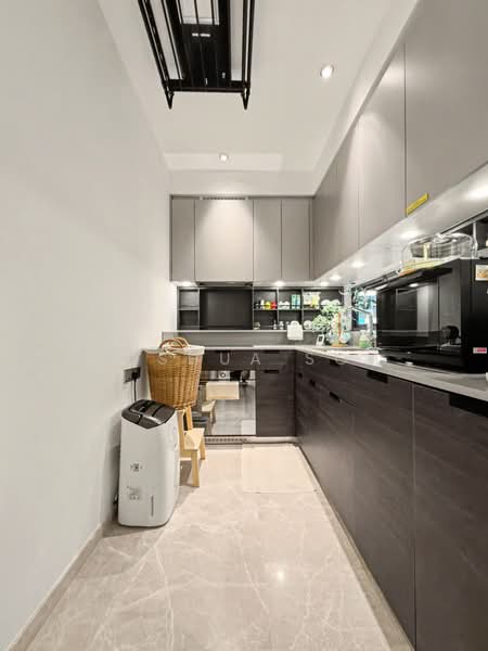 Haus On Handy, 28 Handy Road, 3 Bedrooms, 969 sqft, Condominium For Rent, by Joshua Soh, 500233751 - Kitchen - PropertyGuru.com.sg