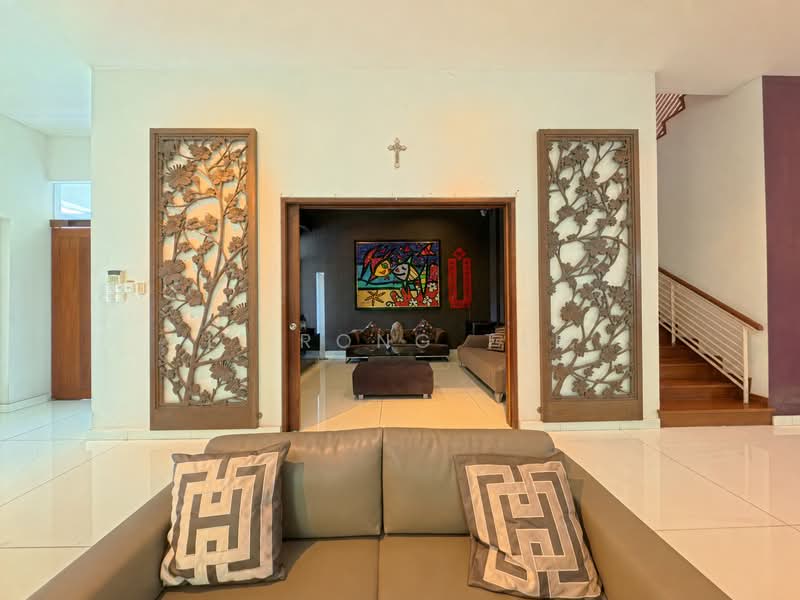 RARE NAMLY CORONATION ROAD LANDED HOME | DISTINCTIVE CONTEMPORARY HOME, Jalan Haji Alias / Coronation Road West / Namly / Jalan Siantan, 7 Bedrooms, 7,010 sqft, Semi-Detached House For Sale, by Li Rong Teh, 500233758 - Living Room - PropertyGuru.com.sg