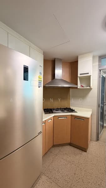 Blue Horizon, 21 West Coast Crescent, 3 Bedrooms, 1,163 sqft, Condominium For Sale, by Anthony Low, 500233793 - Kitchen - PropertyGuru.com.sg