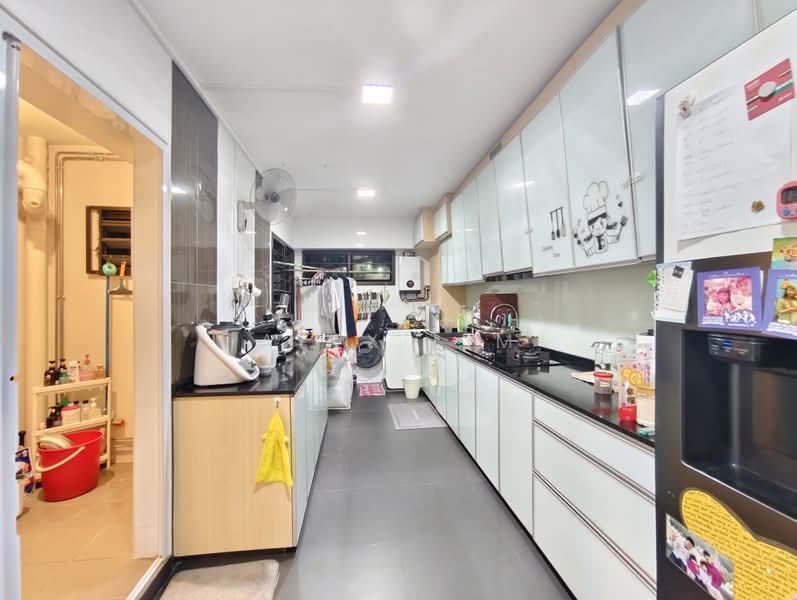 648A Jurong West Street 61, 648A Jurong West Street 61, 3 Bedrooms, 1,183 sqft, HDB Flat For Sale, by Alex Lim, 500233796 - Kitchen - PropertyGuru.com.sg