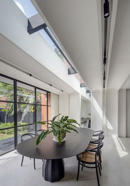 Landed Property near Siglap, Katong, East Coast, Franke Estate, East Coast Road, 4 Bedrooms, 3,490 sqft, Terraced House For Sale, by Freddy Ong, 500233816 - Dining Room - PropertyGuru.com.sg