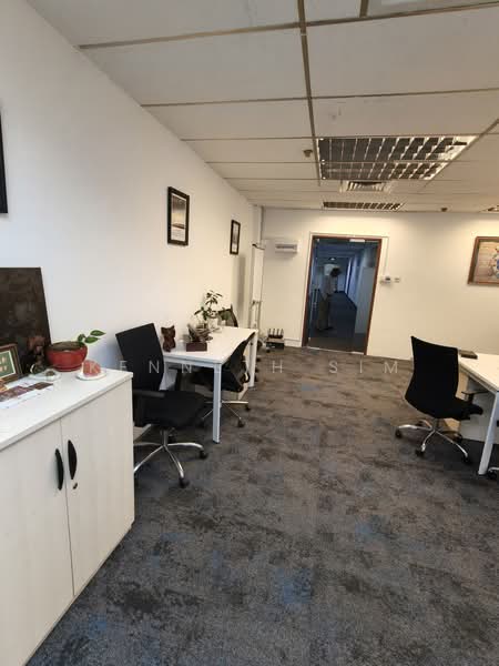 Tong Eng Building, 101 Cecil Street, 463 sqft, Office For Rent, by KENNETH SIM, 500233821 - Existing interior movable items - CommercialGuru.com.sg