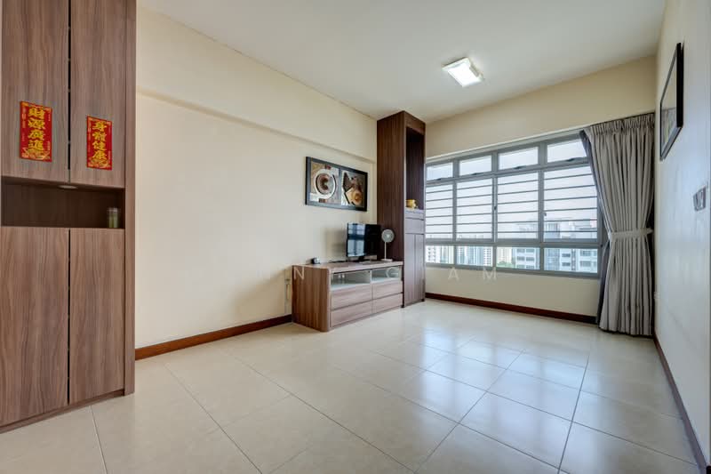305A Punggol Road, 305A Punggol Road, 2 Bedrooms, 721 sqft, HDB Flat For Sale, by Sunny Giam, 500233831 - Living Room - PropertyGuru.com.sg
