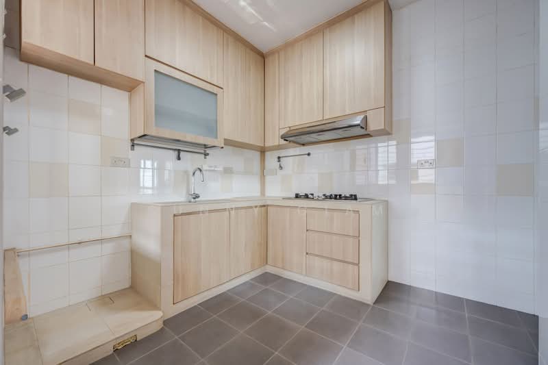 305A Punggol Road, 305A Punggol Road, 2 Bedrooms, 721 sqft, HDB Flat For Sale, by Sunny Giam, 500233831 - Kitchen - PropertyGuru.com.sg