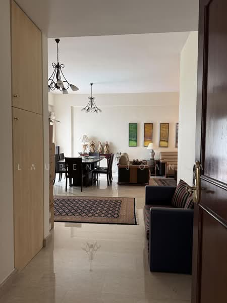 Fifth Avenue Condominium, 2 Fifth Avenue, 3 Bedrooms, 1,615 sqft, Condominium For Sale, by Laurens Joanna, 500233836 - Hallway - PropertyGuru.com.sg