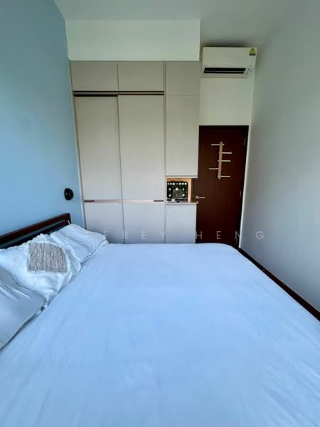 Lattice One, 1 Seraya Crescent, 3 Bedrooms, 840 sqft, Condominium For Rent, by Jeffrey Heng, 500233858 - Master Bedroom - PropertyGuru.com.sg