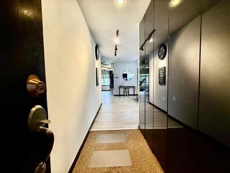 642A Punggol Drive, 642A Punggol Drive, 3 Bedrooms, 1,187 sqft, HDB Flat For Rent, by Maria Mariana, 500233861 - Entrance - PropertyGuru.com.sg