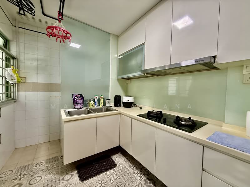 642A Punggol Drive, 642A Punggol Drive, 3 Bedrooms, 1,187 sqft, HDB Flat For Rent, by Maria Mariana, 500233861 - Kitchen - PropertyGuru.com.sg