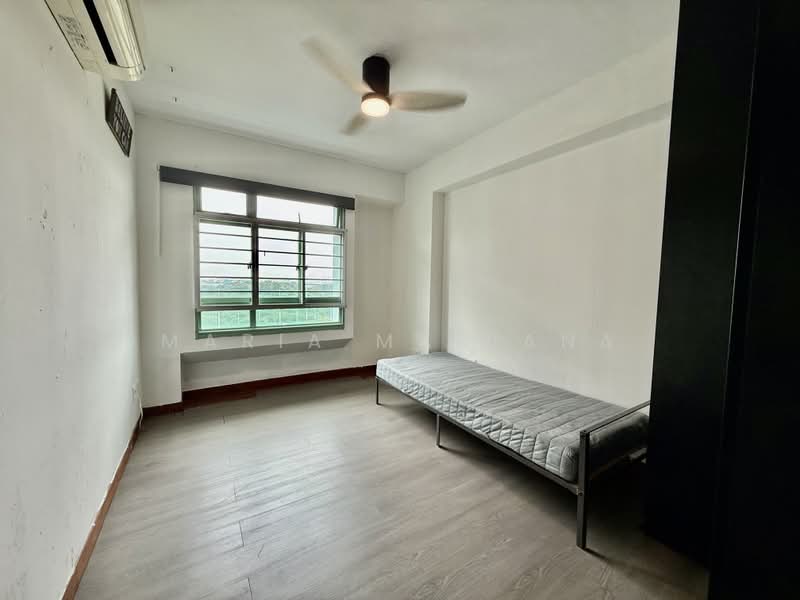 642A Punggol Drive, 642A Punggol Drive, 3 Bedrooms, 1,187 sqft, HDB Flat For Rent, by Maria Mariana, 500233861 - Bedroom - PropertyGuru.com.sg