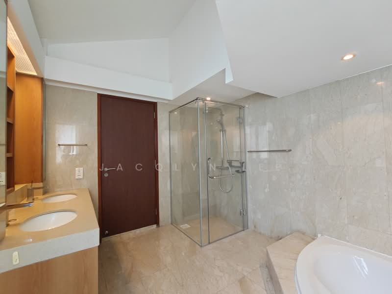 Branksome Road Detached House, 81 Branksome Road, 4 Bedrooms, 5,100 sqft, Detached House For Rent, by Jacqlyn Lee, 500233864 - Bathroom - PropertyGuru.com.sg
