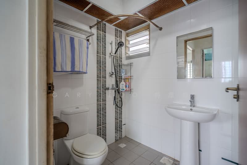 312A Clementi Avenue 4, 312A Clementi Avenue 4, 2 Bedrooms, 743 sqft, HDB Flat For Sale, by Gary Foo 符厚勤, 500233876 - Common Bathroom - PropertyGuru.com.sg