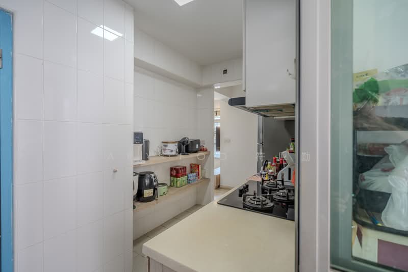 312A Clementi Avenue 4, 312A Clementi Avenue 4, 2 Bedrooms, 743 sqft, HDB Flat For Sale, by Gary Foo 符厚勤, 500233876 - Kitchen - PropertyGuru.com.sg