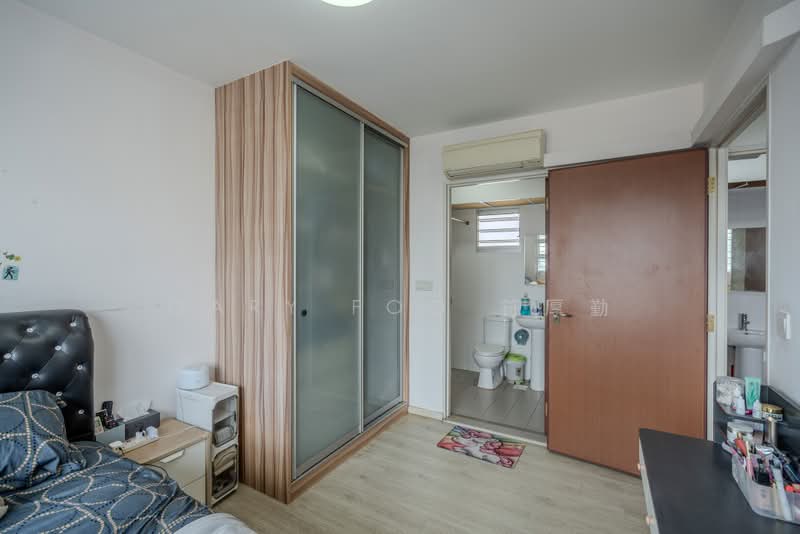 312A Clementi Avenue 4, 312A Clementi Avenue 4, 2 Bedrooms, 743 sqft, HDB Flat For Sale, by Gary Foo 符厚勤, 500233876 - Master Bedroom - PropertyGuru.com.sg