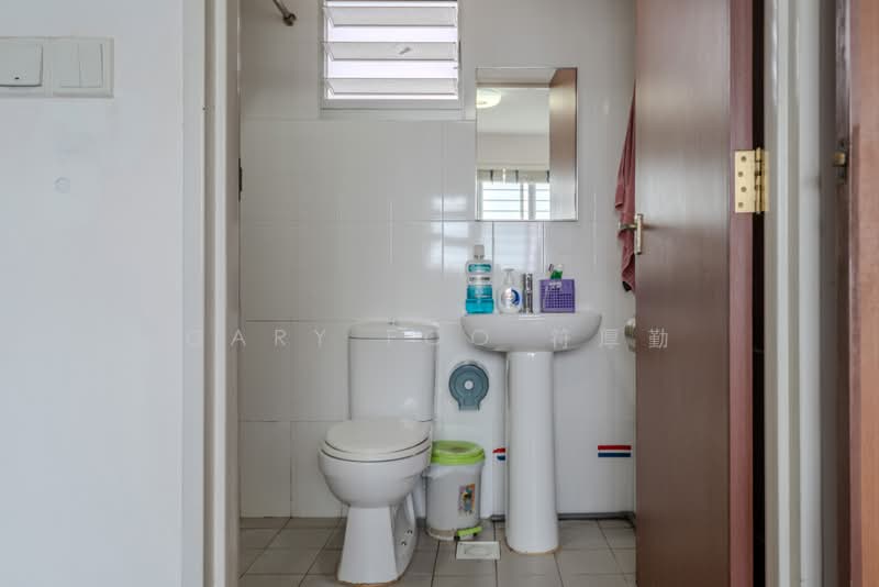 312A Clementi Avenue 4, 312A Clementi Avenue 4, 2 Bedrooms, 743 sqft, HDB Flat For Sale, by Gary Foo 符厚勤, 500233876 - Master Bathroom - PropertyGuru.com.sg