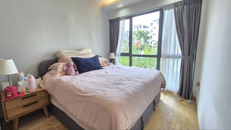 Parc Olympia, 52 Flora Drive, 2 Bedrooms, 797 sqft, Condominium For Sale, by Shaun Dhillon, 500233887 - Master Bedroom - PropertyGuru.com.sg