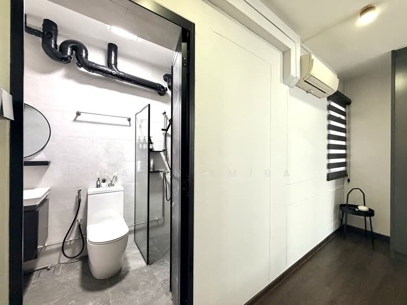 403 Admiralty Link, 403 Admiralty Link, 3 Bedrooms, 1,184 sqft, HDB Flat For Sale, by Fatin Amira, 500233889 - Bathroom - PropertyGuru.com.sg