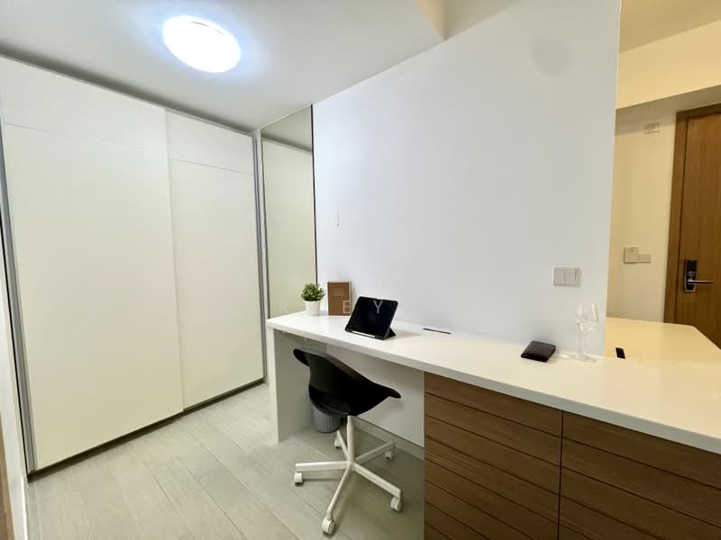 V on Shenton, 5 Shenton Way, 1 Bedroom, 441 sqft, Condominium For Rent, by Shirley Koh, 500233890 - Study - PropertyGuru.com.sg