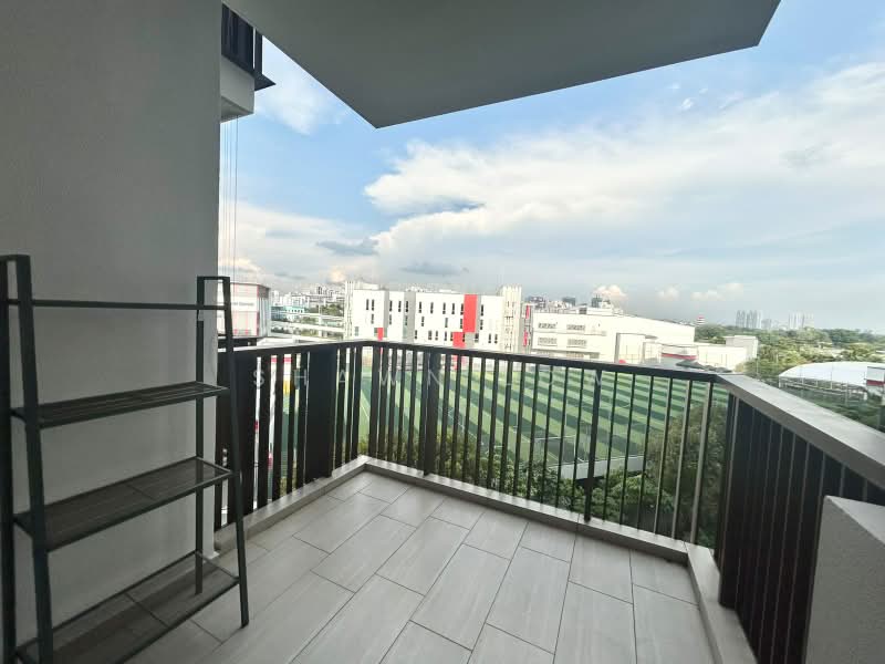 Lakeville, 1 Jurong Lake Link, 2 Bedrooms, 764 sqft, Condominium For Rent, by Shawn Low, 500233897 - Balcony - PropertyGuru.com.sg