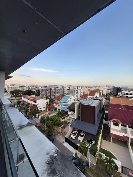 Suites Twenty Two, 25 Lorong G Telok Kurau, 3 Bedrooms, 1,905 sqft, Condominium For Sale, by Emilyn Tay, 500233928 - Exterior - PropertyGuru.com.sg
