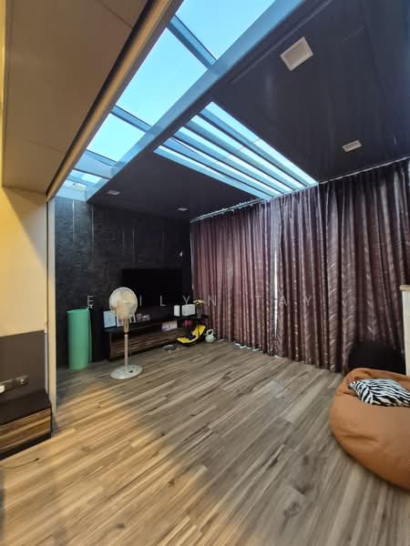 Suites Twenty Two, 25 Lorong G Telok Kurau, 3 Bedrooms, 1,905 sqft, Condominium For Sale, by Emilyn Tay, 500233928 - Living Room - PropertyGuru.com.sg