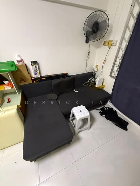 28 Jalan Klinik, 28 Jalan Klinik, 2 Bedrooms, 721 sqft, HDB Flat For Rent, by Derrick Tan, 500233930 - Living Room - PropertyGuru.com.sg