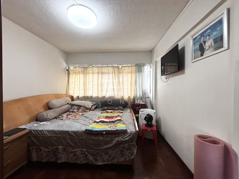 203 Jurong East Street 21, 203 Jurong East Street 21, Boon Lay / Jurong / Tuas, 3 Bedrooms, 1,302 sqft, HDB Flat For Sale, by Royston Choy, 500233949 - Bedroom - PropertyGuru.com.sg