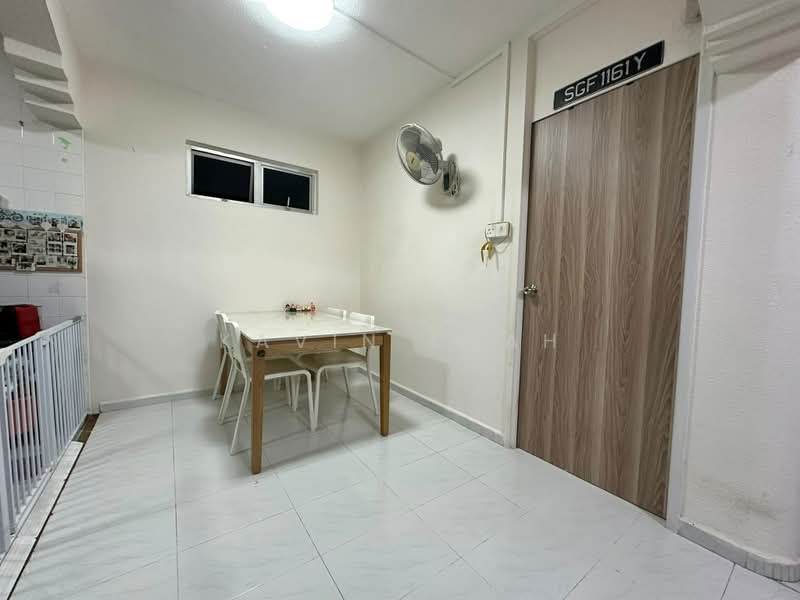 487C Tampines Street 45, 487C Tampines Street 45, 3 Bedrooms, 1,119 sqft, HDB Flat For Sale, by Kavin Kuah, 500233955 - Dining Room - PropertyGuru.com.sg