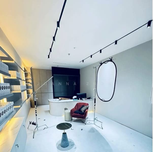 Rare Small Fitted Office or Other Trades at Orchard, , 323 sqft, Office For Rent, by Joanna Zhou, 500233992 - Interior - CommercialGuru.com.sg