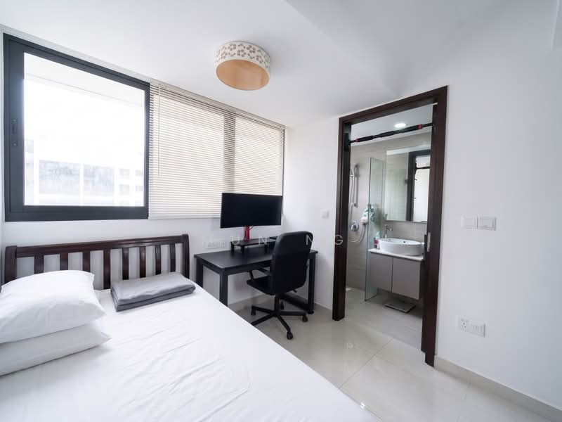 Guillemard Suites, 213 Guillemard Road, 2 Bedrooms, 700 sqft, Condominium For Sale, by Mun Ng, 500233998 - Bedroom 1 - PropertyGuru.com.sg