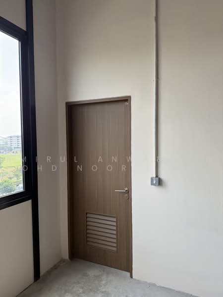 Stellar @ Tampines, 12 Tampines North Drive 4, 1,657 sqft, Factory / Workshop (B2) For Rent, by AMIRUL ANWAR BIN MOHD NOOR (AMIR MICHAEL), 500234009 - Interior - CommercialGuru.com.sg