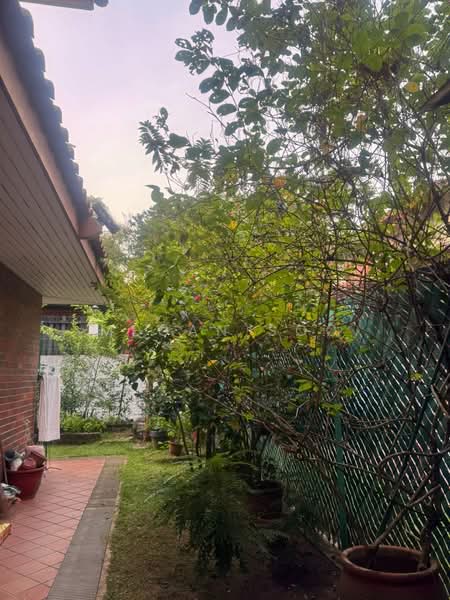 Thomson Hill Estate, , 5 Bedrooms, 4,500 sqft, Semi-Detached House For Sale, by Megan Soo, 500234019 - Exterior - PropertyGuru.com.sg