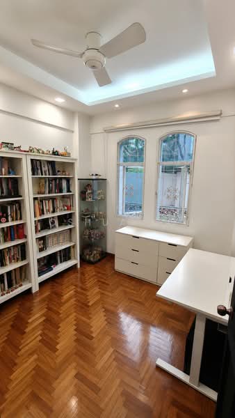 Chateau Le Fame, 51 Ewe Boon Road, Tanglin / Holland / Bukit Timah, 3 Bedrooms, 1,119 sqft, Apartment For Sale, by Joshua Koh, 500234027 - Study - PropertyGuru.com.sg