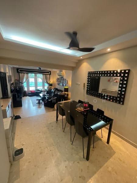 Chateau Le Fame, 51 Ewe Boon Road, Tanglin / Holland / Bukit Timah, 3 Bedrooms, 1,119 sqft, Apartment For Sale, by Joshua Koh, 500234027 - Living Room - PropertyGuru.com.sg