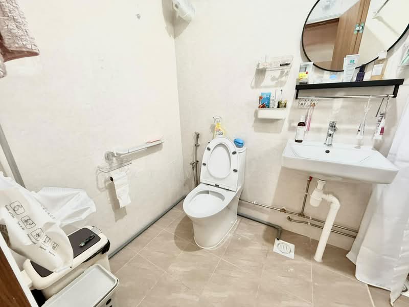 705 Woodlands Drive 40, 705 Woodlands Drive 40, 3 Bedrooms, 1,280 sqft, HDB Flat For Sale, by Keeve Ng, 500234031 - Bathroom - PropertyGuru.com.sg