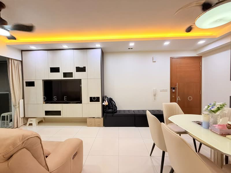 The Topiary, 21 Fernvale Lane, 3 Bedrooms, 1,055 sqft, Condominium For Sale, by Jose Loh Zhenhao, 500234040 - Living Room - PropertyGuru.com.sg