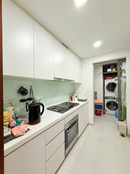The Topiary, 21 Fernvale Lane, 3 Bedrooms, 1,055 sqft, Condominium For Sale, by Jose Loh Zhenhao, 500234040 - Kitchen - PropertyGuru.com.sg