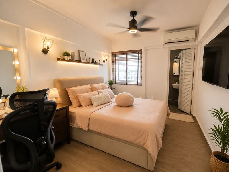 70 Bedok South Road, 70 Bedok South Road, 2 Bedrooms, 721 sqft, HDB Flat For Sale, by Casey Lim, 500234042 - Bedroom - PropertyGuru.com.sg