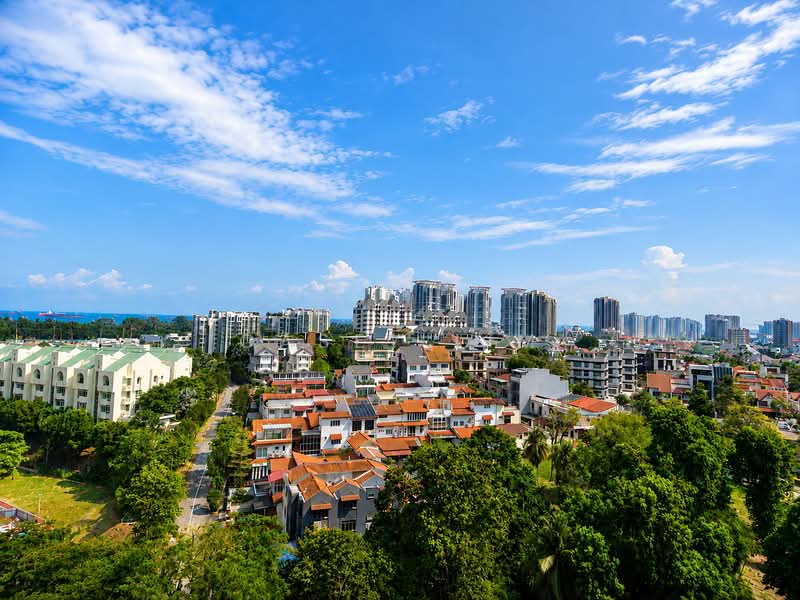 70 Bedok South Road, 70 Bedok South Road, 2 Bedrooms, 721 sqft, HDB Flat For Sale, by Casey Lim, 500234042 - Sweeping scenic landed & seaview - PropertyGuru.com.sg