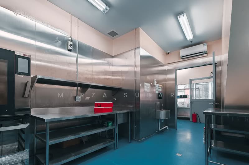 Mactaggart Foodlink, 20 Mactaggart Road, Macpherson / Potong Pasir, 2,497 sqft, Light Industrial (B1) For Sale, by Mirza Subari, 500234044 - Kitchen - CommercialGuru.com.sg